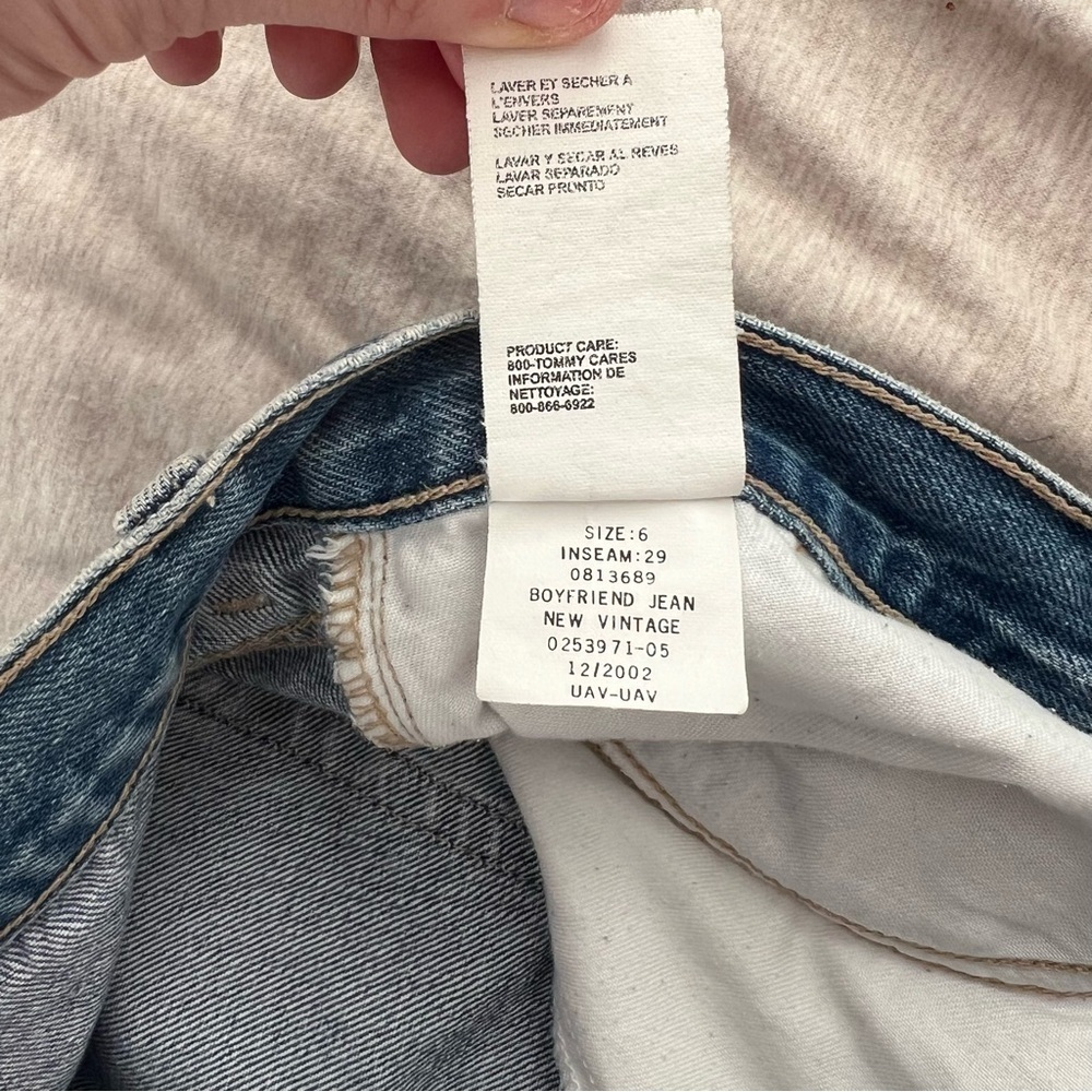Y2K Tommy Hilfiger "New Vintage Boyfriend Jean" Size 6 - Picture 5 of 10